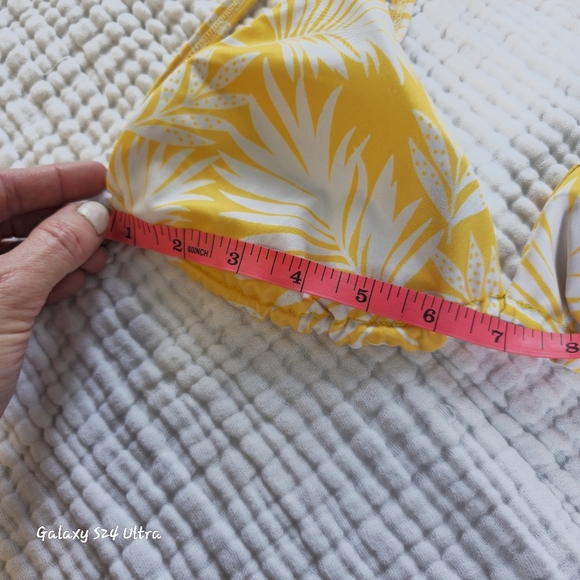 Yellow Leaf Print Bikini Set - Picture 5 of 11